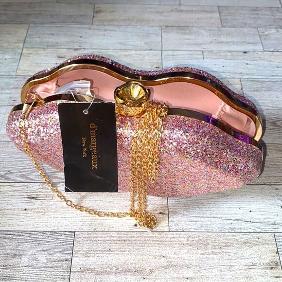 D’ Margeaux NY, Sequin Embellished Lip Silhouette Clutch - Picture 9 of 12